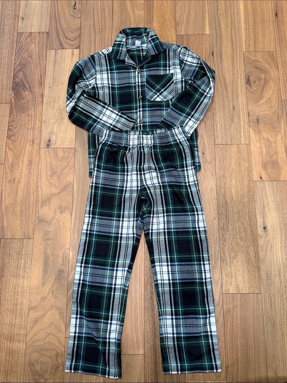 Old Navy Green, Blue and White Plaid Kids Pajama Set